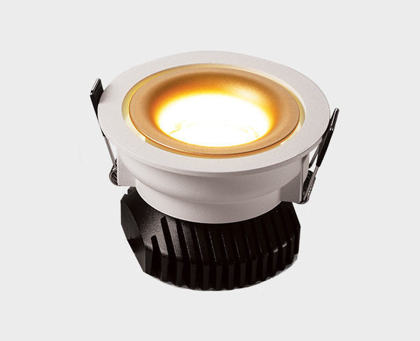 IT02-008 white + IT02-008 ring gold светильник встраиваемый