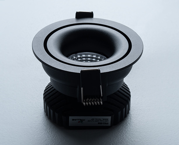 IT02-008 black + IT02-QRS1 black светильник встраиваемый с рамкой