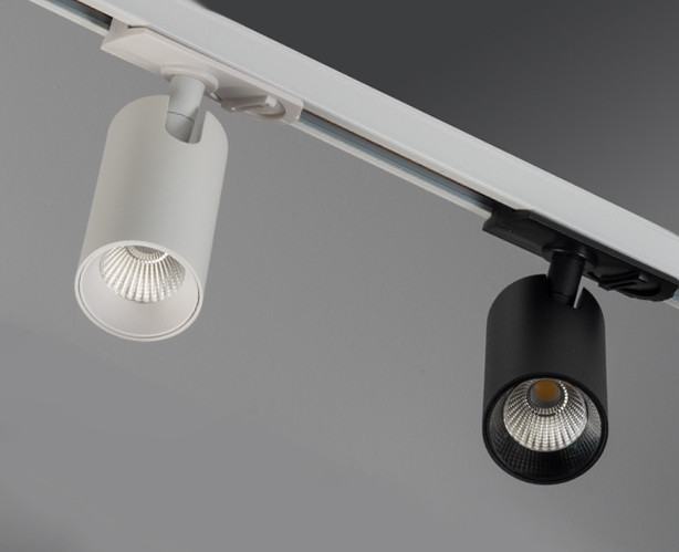 TR 3006 white