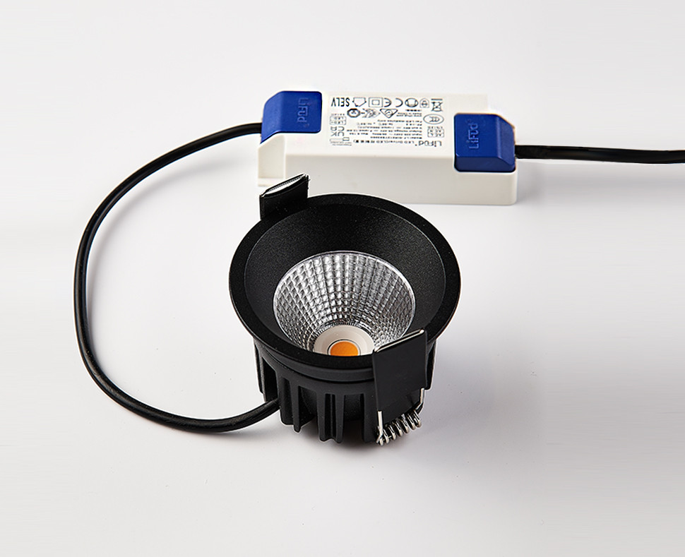 IT08-8035 black 4000K светильник встраиваемый влагозащищенный