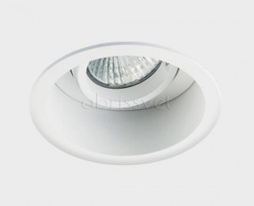 Q00 01 white