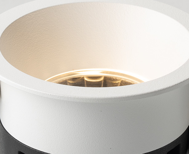 DL 3241 white