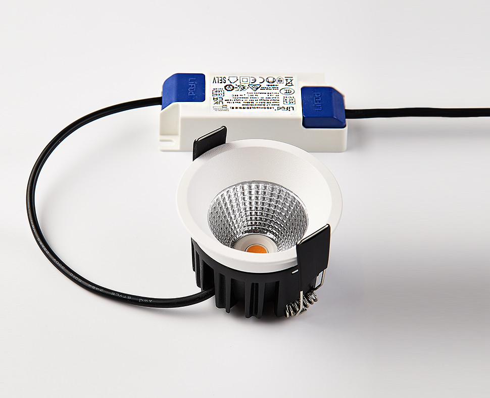 IT08-8035 white 4000K светильник встраиваемый влагозащищенный